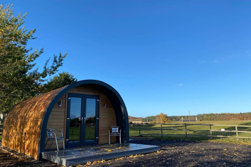 Glampods Glamping Pod - Meet Highland Cows And Sheep Elginヴィラ エクステリア 写真